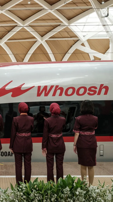 Harga Tiket Kereta Cepat Whoosh Dibanderol Rp600.000 untuk First Class
