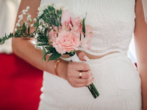 Sederhana tapi Sarat Makna, Pasangan Ini Cuma Nikah di KUA, Anti Riweh Hasil Foto Mewah