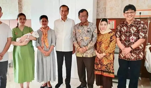 Artinya dengan Pak Jokowi juga tidak ada masalah menurut saya. Karena meskipun mungkin tidak mendorong tapi pasti tidak ada masalah gitu.