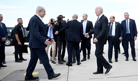 <b>Biden Bela Israel Atas Serangan RS di Jalur Gaza</b>