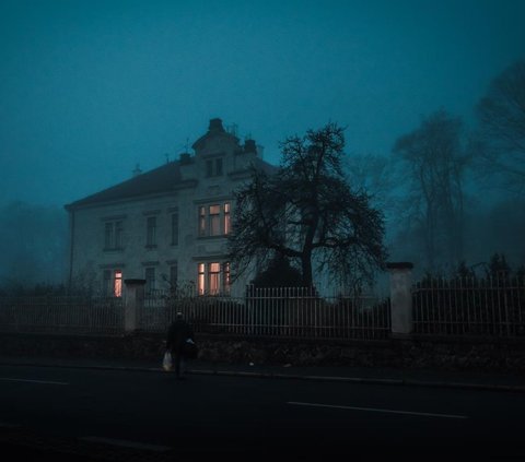 Bikin Merinding! Inilah 10 Foto Penampakan Hantu Gentayangan yang Berhasil Direkam Kamera