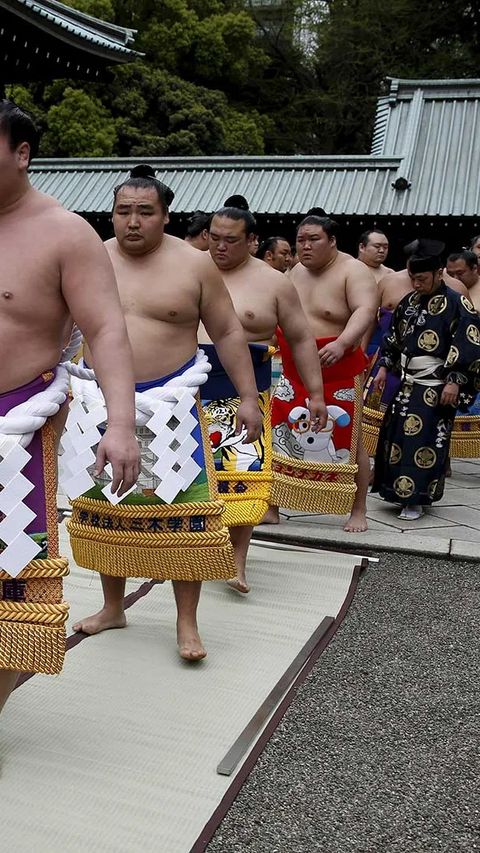 Kelebihan Beban, Japan Airlines Tambah Penerbangan Buat Angkut 27 Pesumo