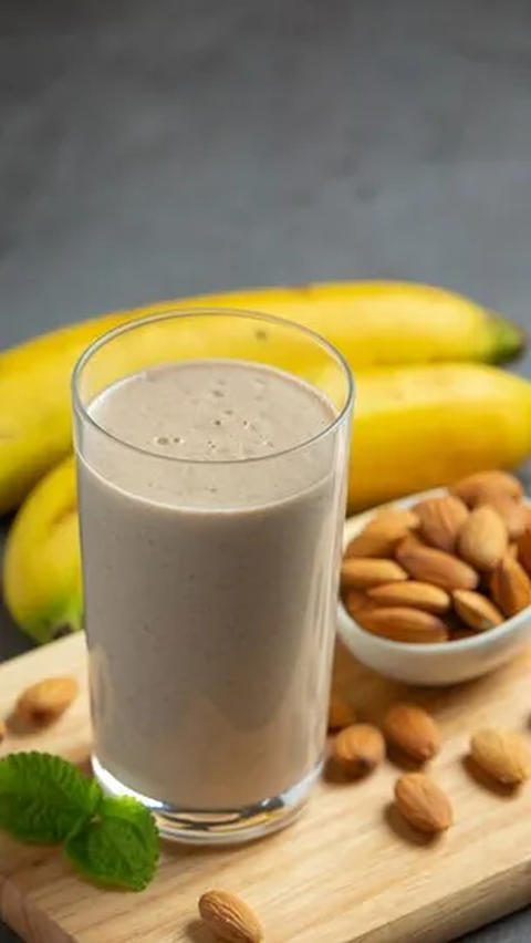 4. Smoothie: Nutrisi Cepat dalam Satu Gelas