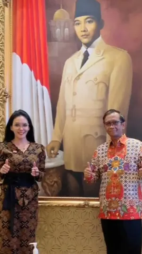 Rieke Diah Pitaloka Ungkap Sebelum Pengumuman Bakal Cawapres Wajah Mahfud MD lebih 