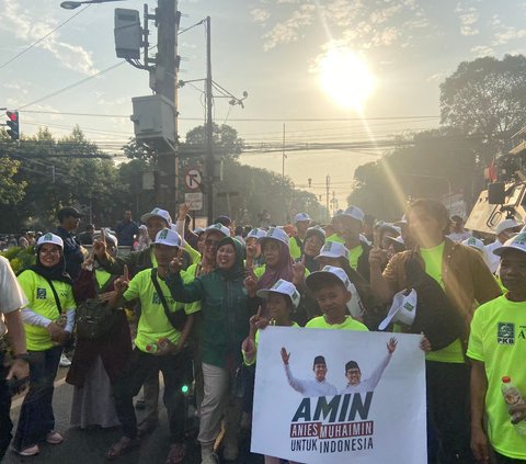 Pendukung AMIN Padati Ruas Jalan Depan KPU: Tak Sabar Antar Anies-Cak Imin Daftar Capres Cawapres