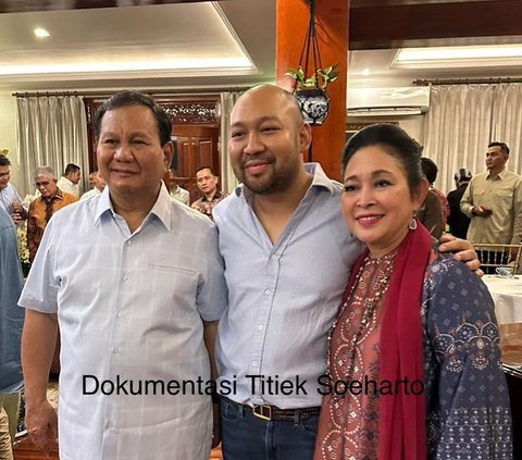 Sweet Abis! Momen Titiek Soeharto Datang ke Ultah Prabowo 'Selamat Ulang Tahun Mas Bowo'