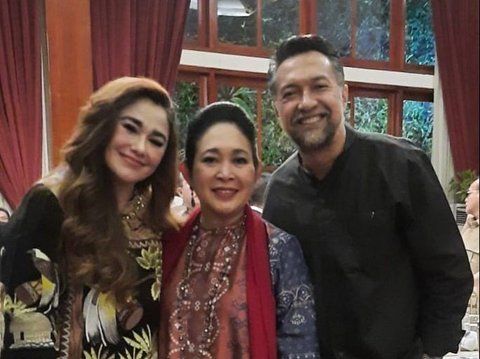 Sweet Abis! Momen Titiek Soeharto Datang ke Ultah Prabowo 'Selamat Ulang Tahun Mas Bowo'