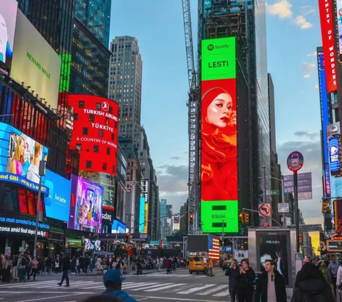 Disebut Iri Wajah Lesti Muncul di Times Square New York, Begini Balasan Rizky Billar