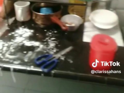 Viral Istri Curhat Dapur Berantakan usai Suami Masak Satu Jenis Masakan, Cerita Ibu-Ibu Lainnya Bikin Ngakak