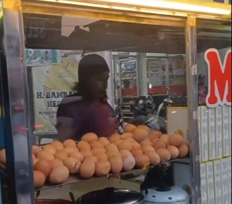 Gegara Suara Sound System Terlalu Keras, Telur Penjual Martabak Ini Sampai Pecah