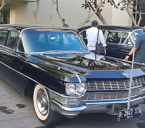 Inilah Cadillac Fleetwood 75 Limosin, Mobil Dinas Terakhir Soekarno yang Digunakan Ganjar-Mahfud Daftar ke KPU