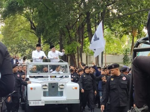 Land Rover Putih VS Limosin Cadillac Soekarno, Kendaraan 2 Paslon Daftar ke KPU, Mana Paling Keren?