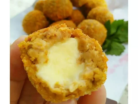 2. Cheese Ball Tempe