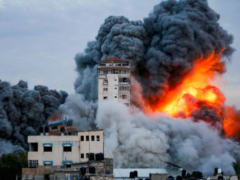 Setelah RS Gaza, Serangan Udara Israel Kembali Hantam Masjid di Kamp Pengungsi Gaza, 30 Orang Tewas