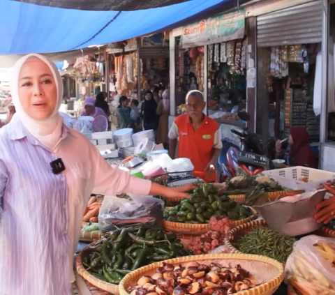 Momen Mudik ke Garut, Teh Shanty Belanja Sayuran ke Pasar yang Tidak Ada di Jakarta