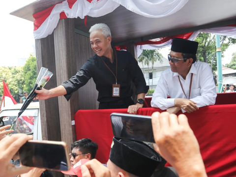 Usai Daftar ke KPU, Ganjar-Mahfud Berkumpul di Rumah Megawati: Minum Jus dan Ketawa-Ketawa