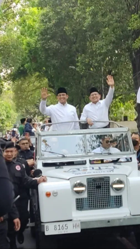 Kumandang Azan Iringi Anies & Cak Imin Daftar Capres-Cawapres ke KPU