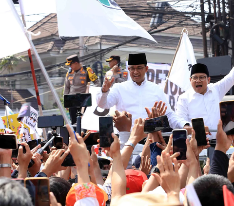 Anies-Cak Imin mengikuti tes kesehatan di RSPAD Gatot Soebroto pada Sabtu (21/10).