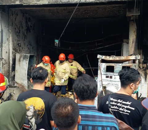 Peristiwa yang terjadi 17 Oktober 2023 tersebut, selain menyebabkan korban luka bakar, juga menghanguskan empat ruko dan tiga kendaraan bermotor.