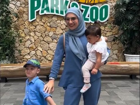 Meskipun Suami Telah Bebas, Irish Bella Ajak Anak Ke Kebun Binatang Tanpa Ammar Zoni