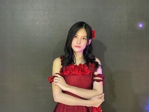 Umumkan Kelulusan, 10 Foto Cantik Chika Saat Pakai Kostum JKT48, Bikin Gagal Move On