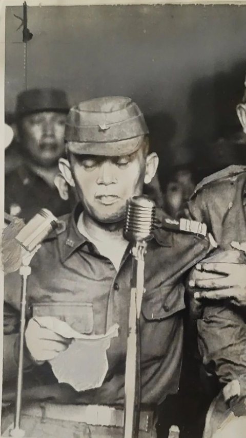 Jenderal AH Nasution berhasil lolos dari usaha penculikan G30S PKI. Nasution berhasil melompati tembol yang tingginya sekitar 2 meter untuk menyelamatkan diri.<br>