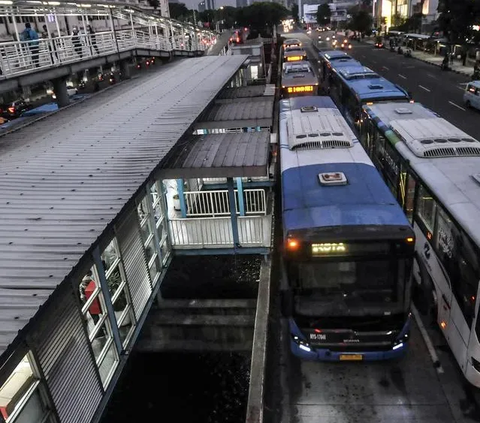 Catat! Hari Ini Transjakarta Modifikasi Rute D11 Jadi Depok-BKN Via Cibubur