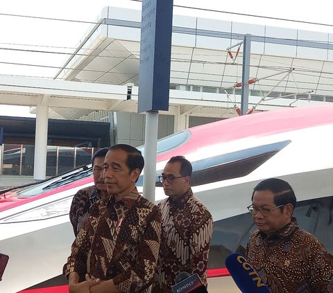 Jokowi: Tarif Kereta Cepat Jakarta-Bandung Kisaran Rp250.000 Sampai Rp350.000