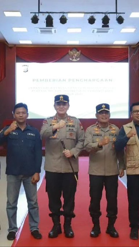 Sebelumnya, Iqbal bertugas sebagai Kepala Kepolisian Daerah Nusa Tenggara Barat.