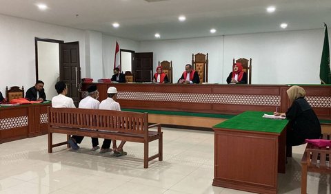 Alasan sidang ditunda