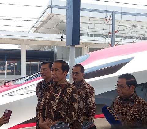 Jokowi Sebut Studi Kereta Cepat Bandung-Surabaya Rampung Dua Pekan