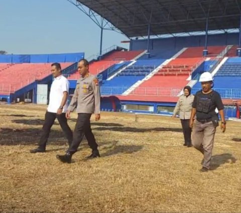 Muncul Api di Stadion Usai Peringatan Setahun Tragedi Kanjuruhan