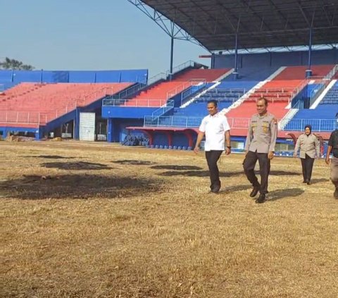 Muncul Api di Stadion Usai Peringatan Setahun Tragedi Kanjuruhan