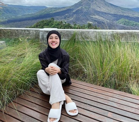 Married to Shireen Sungkar's Sister and Only Lasted 4 Months, This is Yofina Pradani's Current News