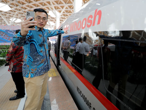 Wantimpres Dukung Jokowi Lanjutkan Kereta Cepat Hingga Surabaya