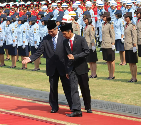 Bertemu Selama Satu Jam, Jokowi Antar SBY ke Mobil