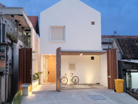 Awesome! Transformation of an Old House in Sidoarjo into Japanese Style