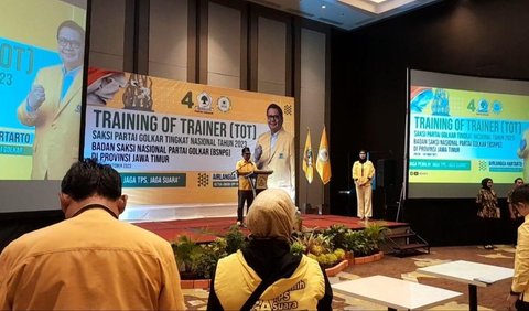 Di Jawa Timur, Golkar menargetkan 14 kursi DPR RI pada Pemilu 2024. Pada Pemilu 2019 lalu, Golkar Hanya memiliki 11 kursi DPR RI<br>