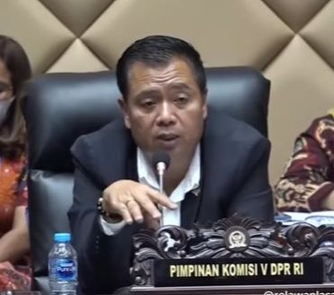 Terima Penghargaan Legislator Dukung Transportasi, Ketua Komisi V: Motivasi Sekaligus Cambukan