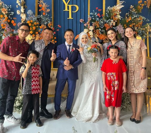 7 Tahun Kerja Bareng dan Kini Nikah, Ini Potret Akrab Sus Pipit Pengasuh Arsya dan Keluarga Hermansyah