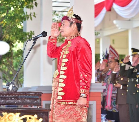 Namanya Jadi Sorotan KPK, Bupati Lamongan Yuhronur Efendi Ternyata Punya Segudang Prestasi