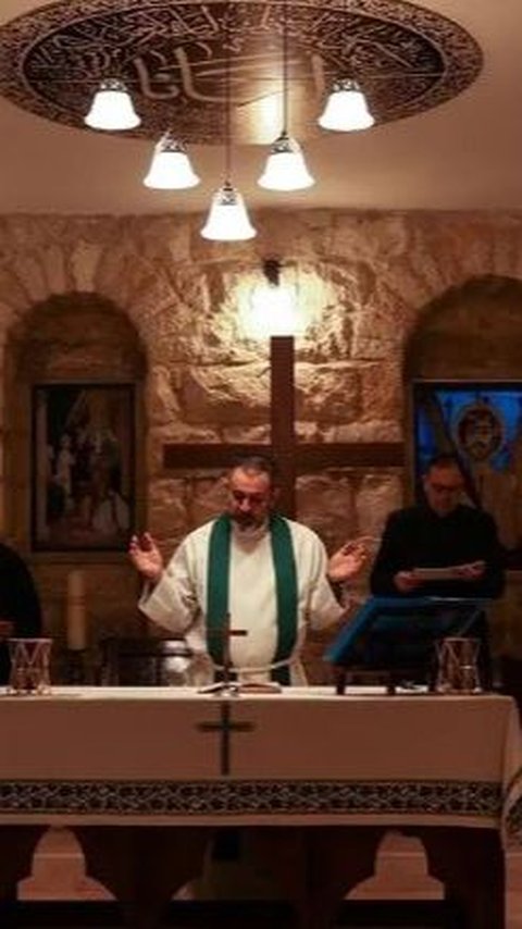 Israel Serang Gereja Tertua di Gaza, Sejumlah Pengungsi yang Berlindung di Dalamnya Terbunuh