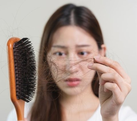 Lakukan 4 Cara Mudah Tes Kesehatan Rambut, Bisa Dicoba di Rumah