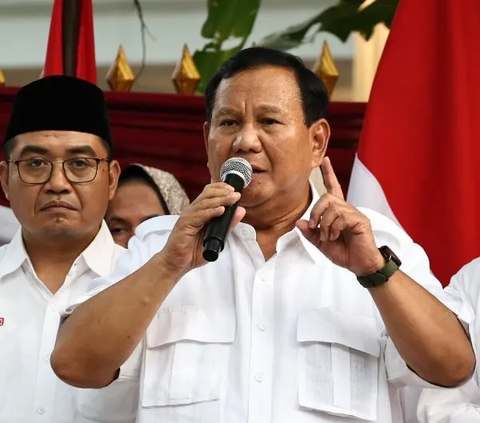 Pemilik nama asli Prabowo Subianto Djojohadikusumo ini juga merupakan salah satu tokoh militer Indonesia. Kiprah mantan menantu Presiden Soeharto ini di bidang politik, militer dan bisnis tentu sudah tidak perlu diragukan lagi.  <br>