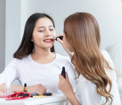Rahasia Makeup Artist Biar Tak Diremehkan Klien