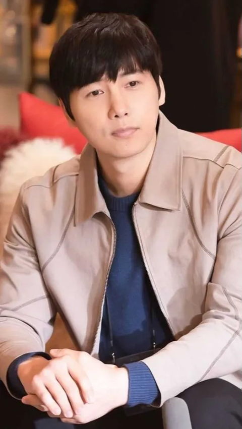11. Lee Sang Woo - The Penthouse: War in Life