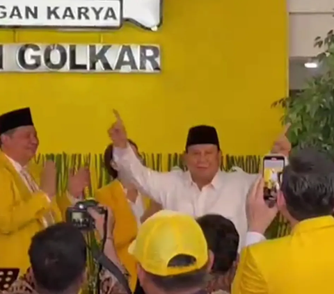 Joget Prabowo di HUT Golkar, Sampai Angkat Telunjuk