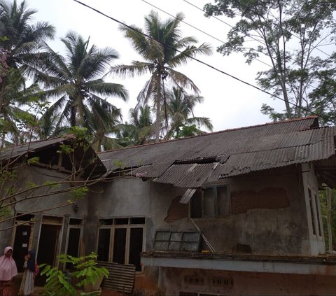 Rumah Roboh akibat Gempa Garut, Penghuni Selamat karena Ikut Pengajian Rutin