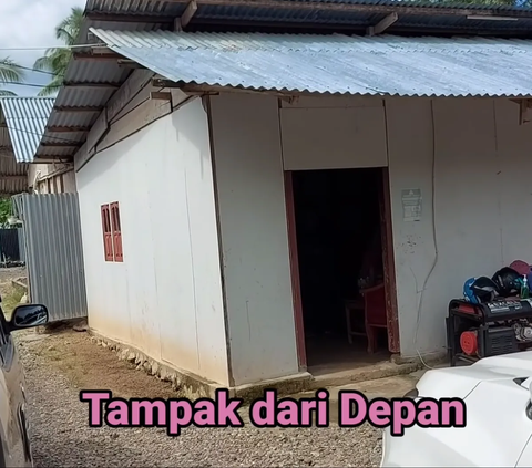 Tampak Luar Dinding Triplek Sederhana, Ternyata Rumah ini Punya Kamar Mirip Hotel Bintang Lima