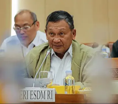 Namun, Menteri Energi dan Sumber Daya Mineral (ESDM) Arifin Tasrif mengaku belum mempelajari lebih jauh soal mekanisme pembiayaan program suntik mati PLTU batu bara oleh APBN.